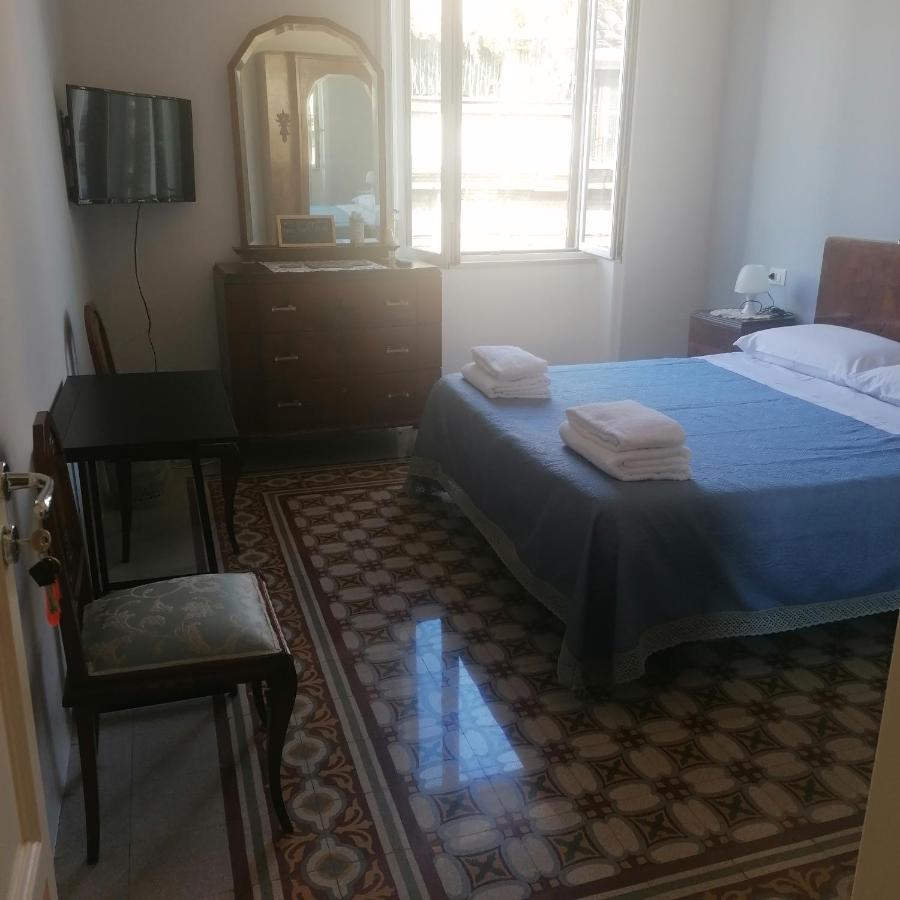 Battisti 18 Vintage Rooms Palermo Pokój zdjęcie